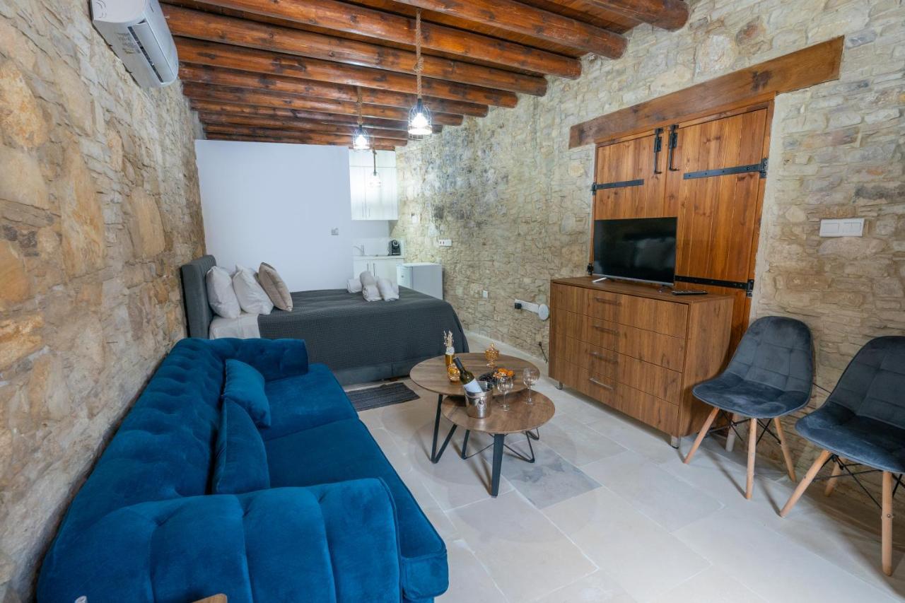 Eidyllio Luxury Suites 奥莫多斯 外观 照片
