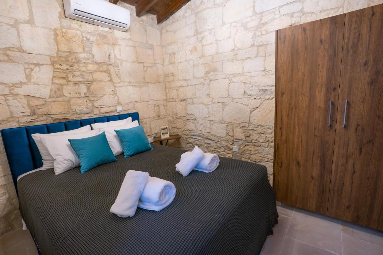 Eidyllio Luxury Suites 奥莫多斯 外观 照片